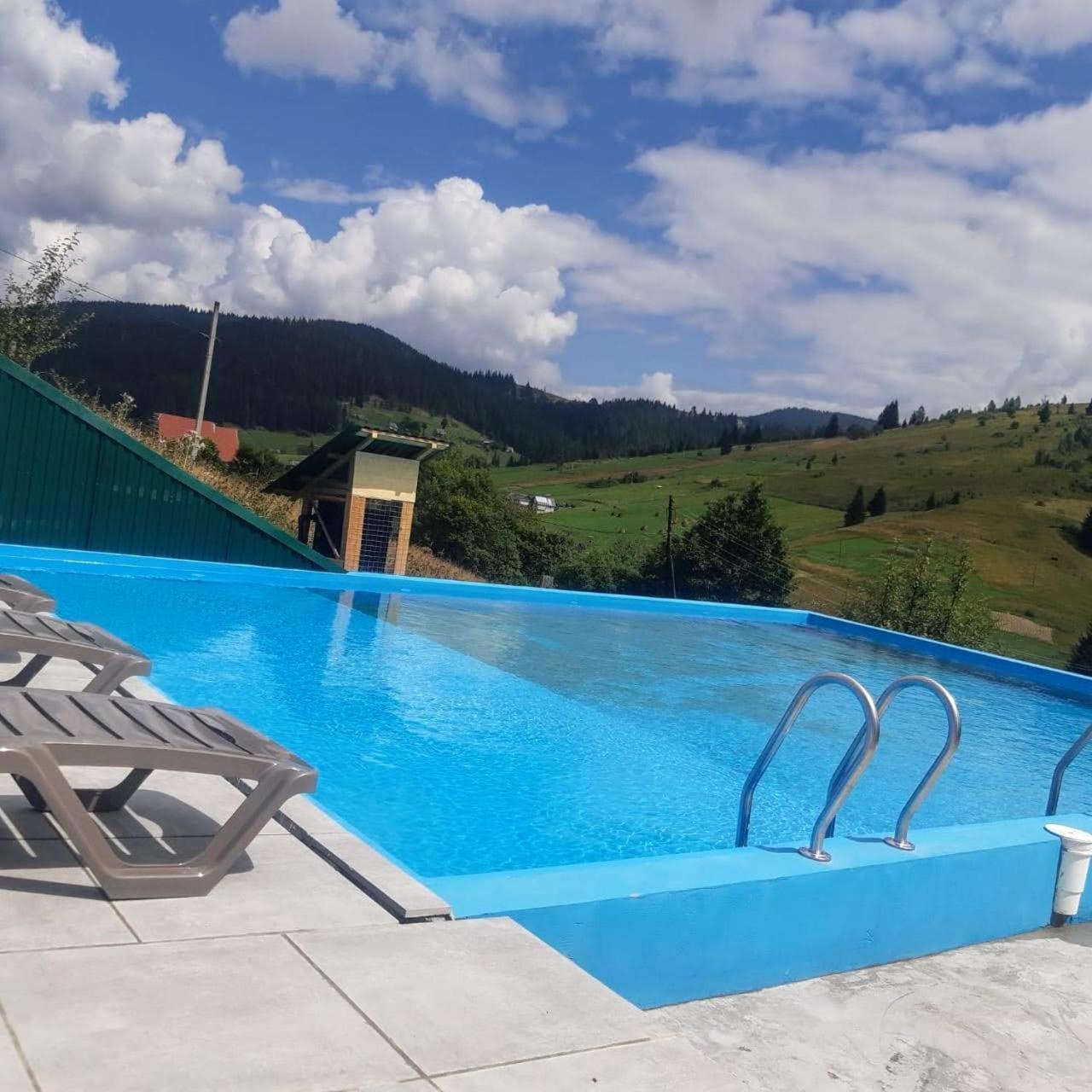 Hotel Мала Одеса Jablunycja Exteriér fotografie