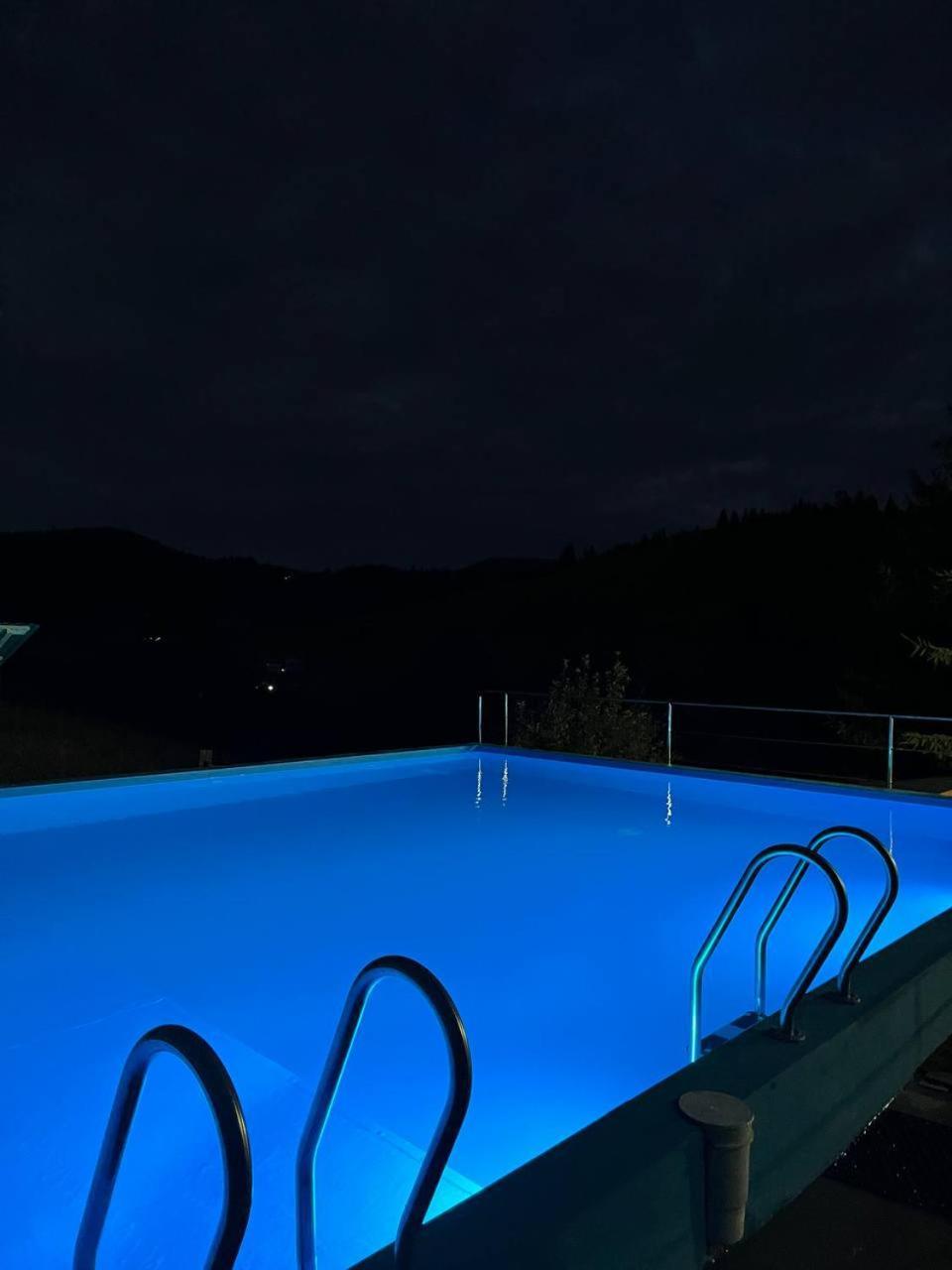 Hotel Мала Одеса Jablunycja Exteriér fotografie